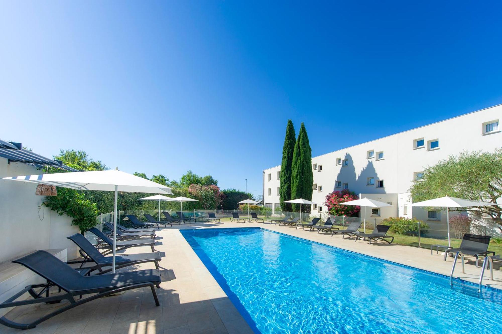 Kyriad Montpellier Est - Lunel Lunel  Buitenkant foto